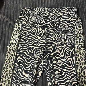 New fabletics powerhold Leggings medium